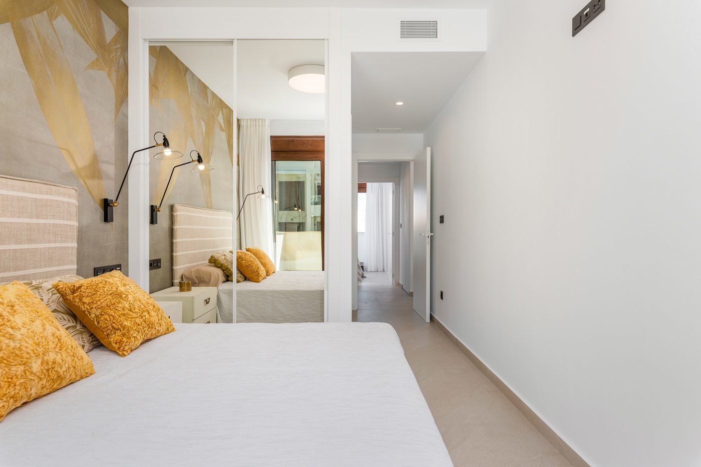 Obra Nueva BUNGALOW EN PLANTA BAJA CON ACABADOS DE ALTA CALIDAD Y DOBLE TERRAZA