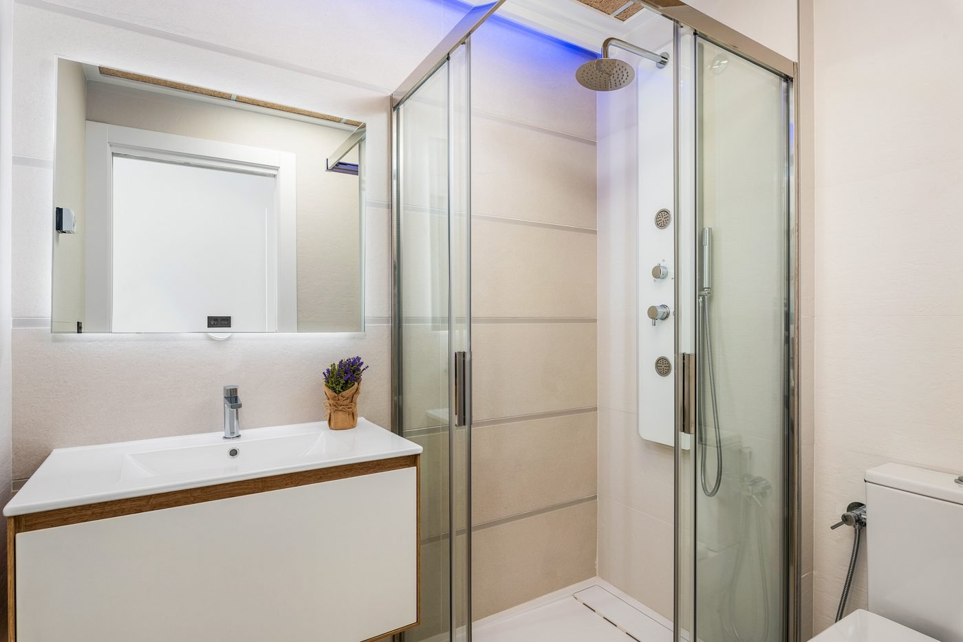 Obra Nueva BUNGALOW EN PLANTA BAJA CON ACABADOS DE ALTA CALIDAD Y DOBLE TERRAZA