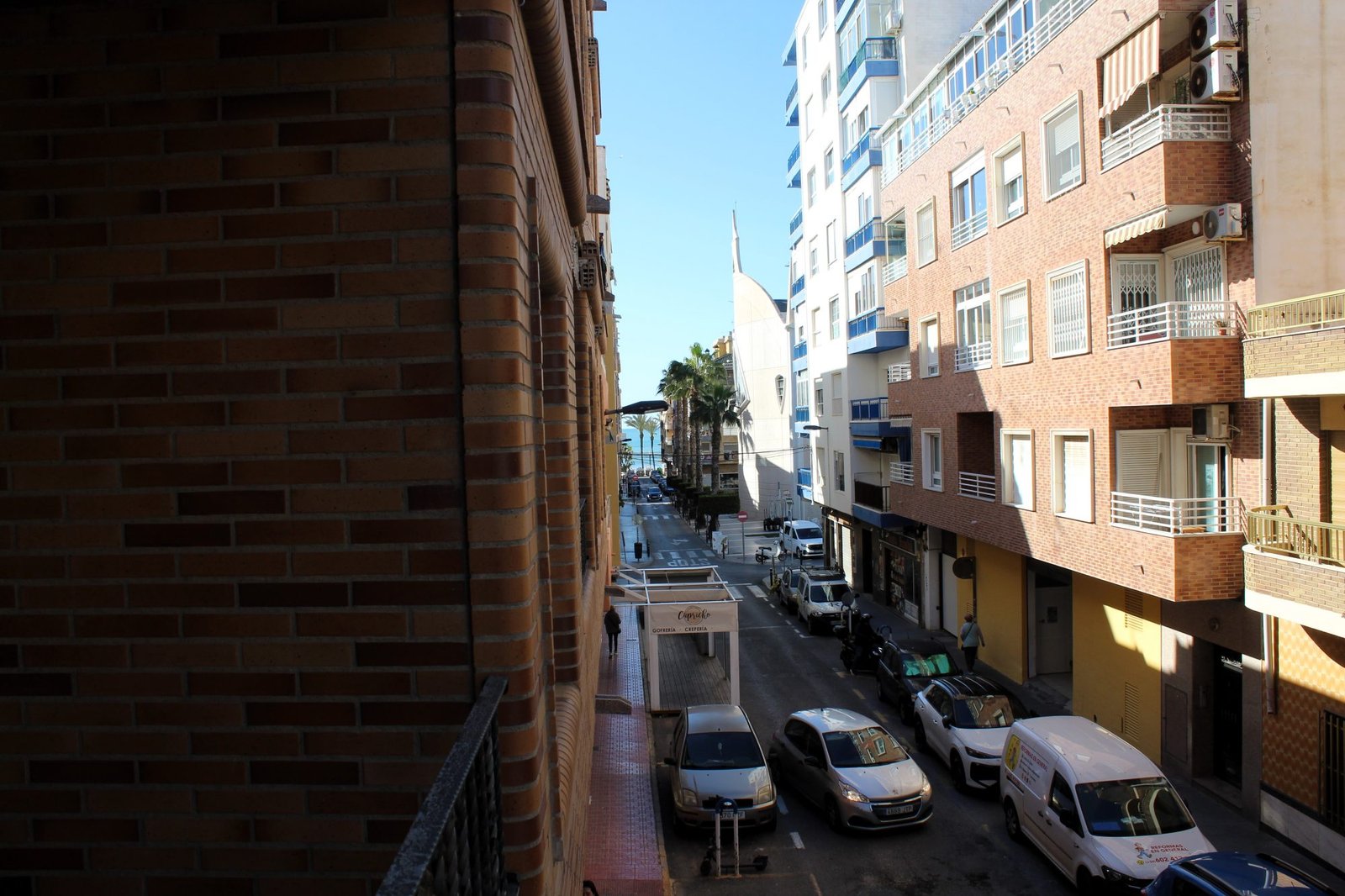 Exclusivo Piso en Calle Ramón Gallud: 2 Hab, Terraza y Suite con Aseo Privado - foto 21