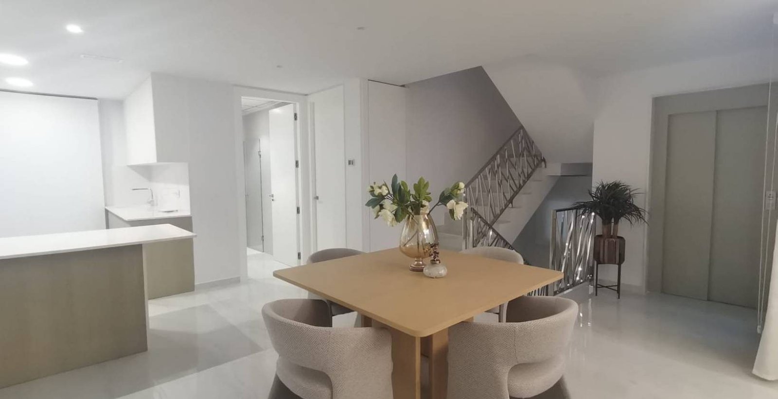 Espectacular villa con seis dormitorios, piscina privada - foto 14